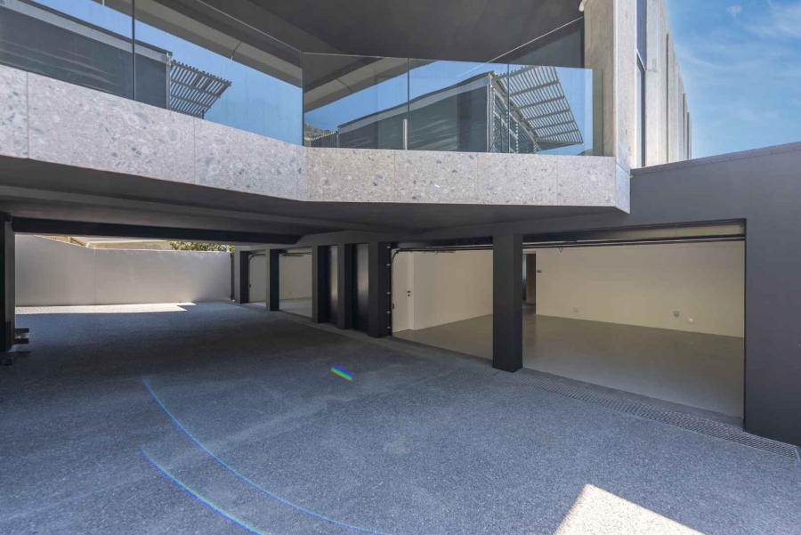 3 Bedroom Property for Sale in Oranjezicht Western Cape